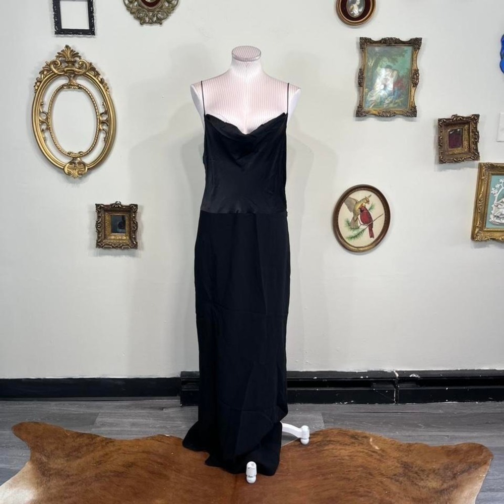 Cinq à Sept Black Chiffon Evening Gown with Beaded Empire Waist – Size 12